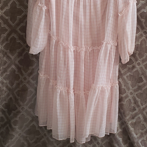 Cottage core soft pink plaid flowy dress - Picture 5 of 7